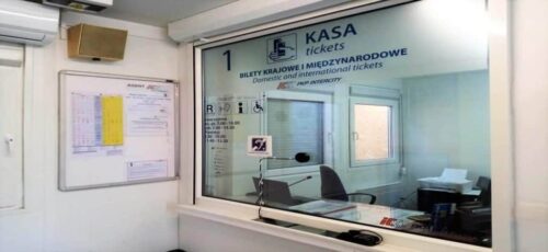 Dworzec Z Kontenerow Kasa Biletowa
